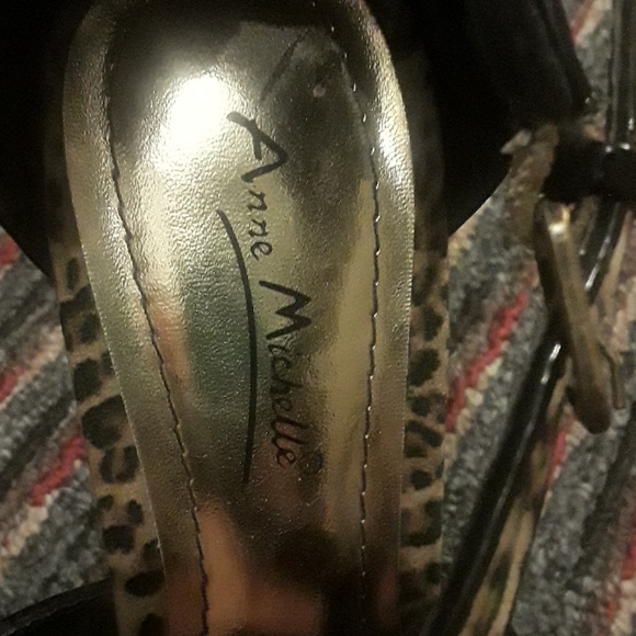 Heels - Picture 6 of 7